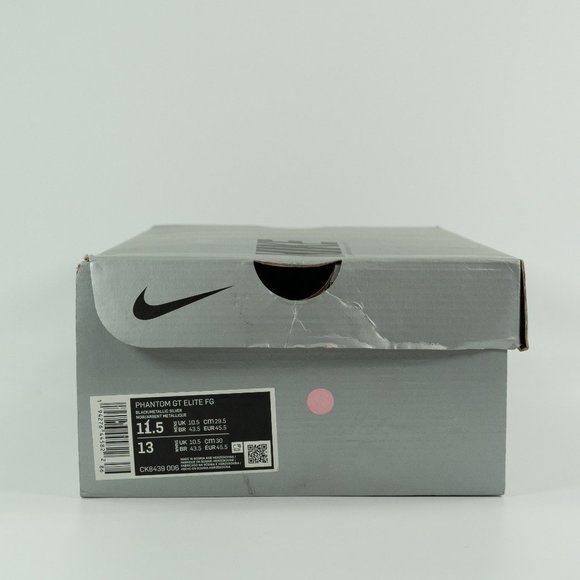 Athletic_Shoes